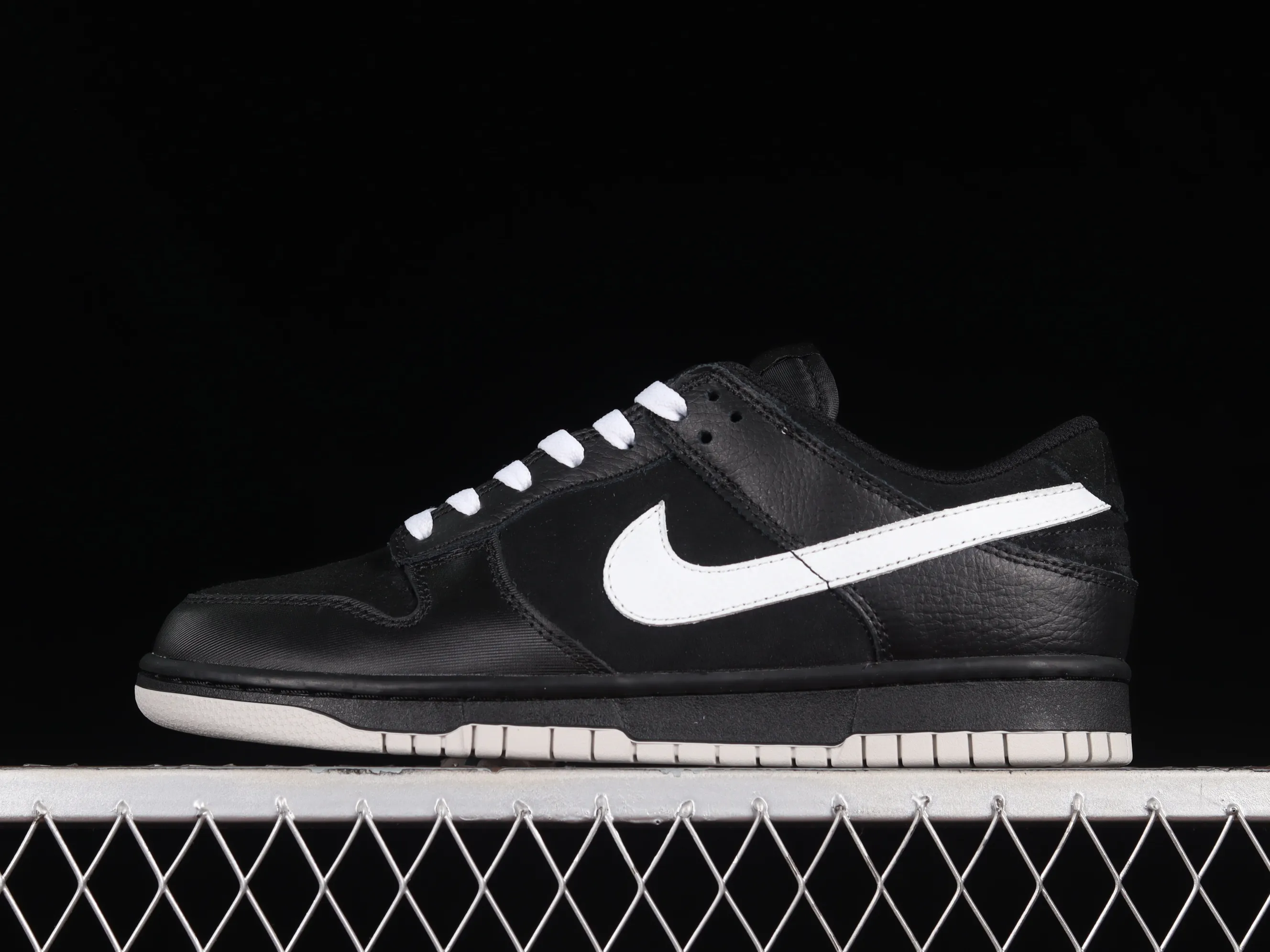 All categories Nk SB Dunk series Nk SB Dunk Low low-top sneakers Nk SB Dunk Low SB low-top sports and leisure sneakers 318020-013